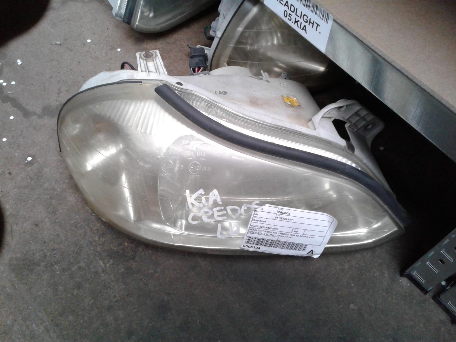 View Auto part Right Headlamp Kia Credos 1998