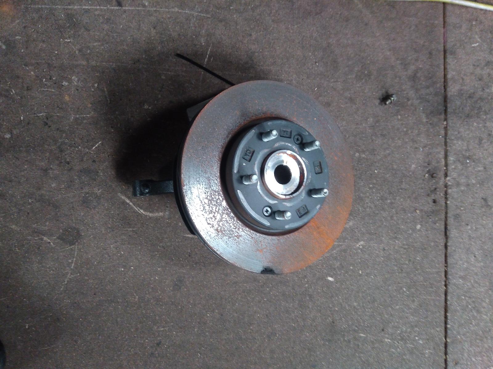 View Auto part Left Front Hub Assembly Kia Cerato 2020