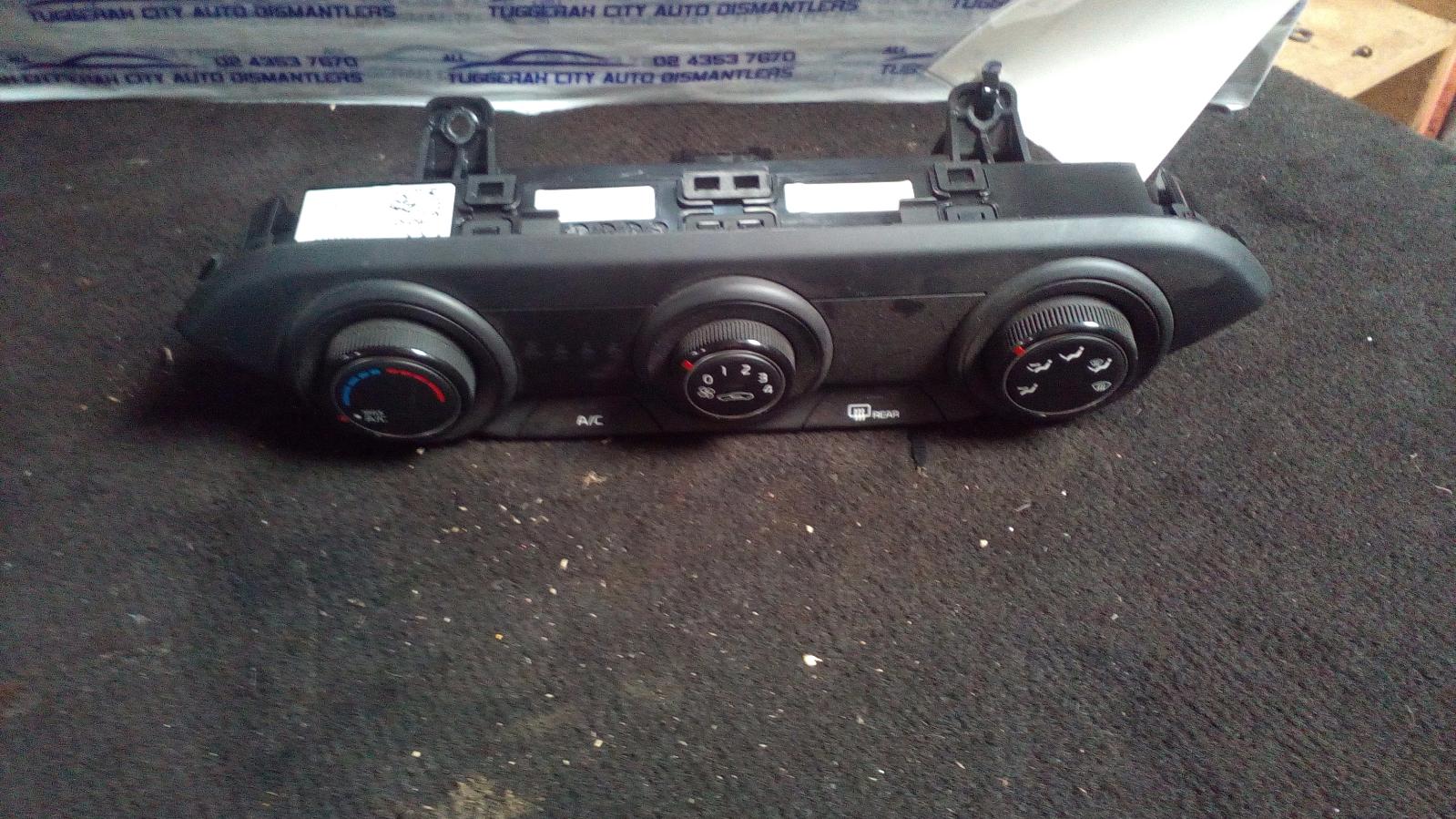View Auto part Heater/Ac Controls Kia Cerato 2020