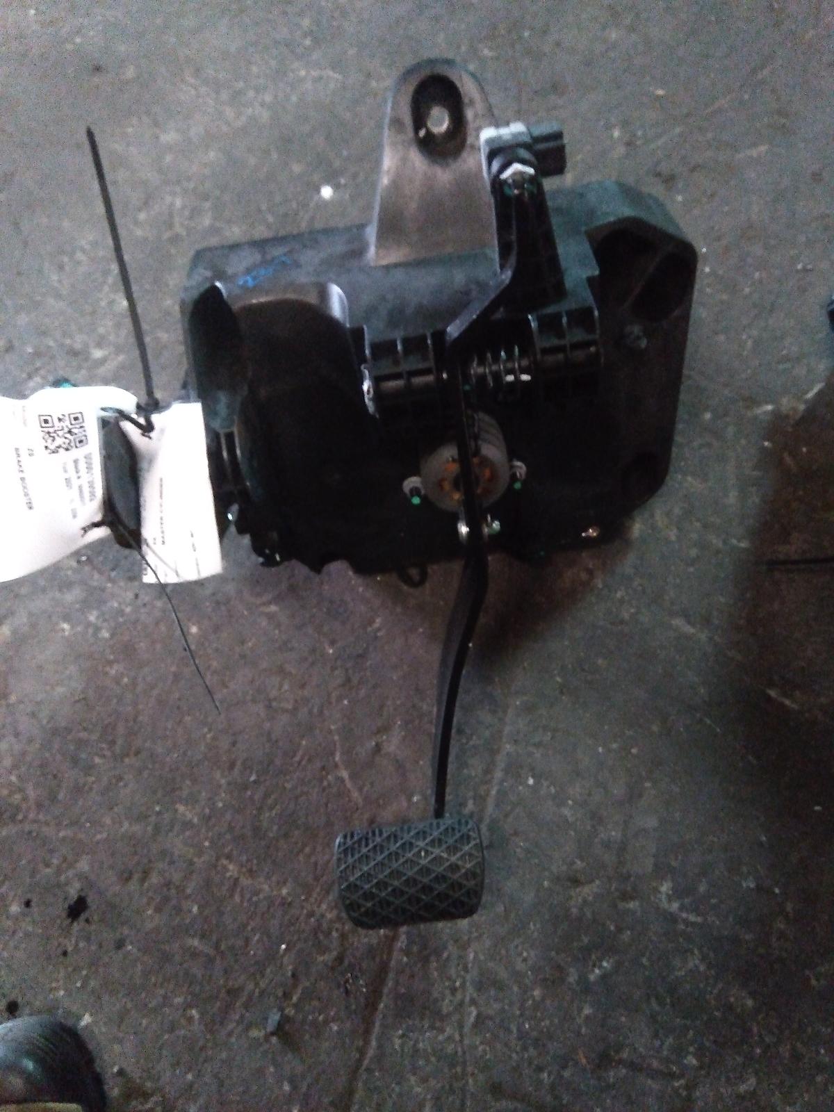 View Auto part Brake Booster Mg Zs 2021