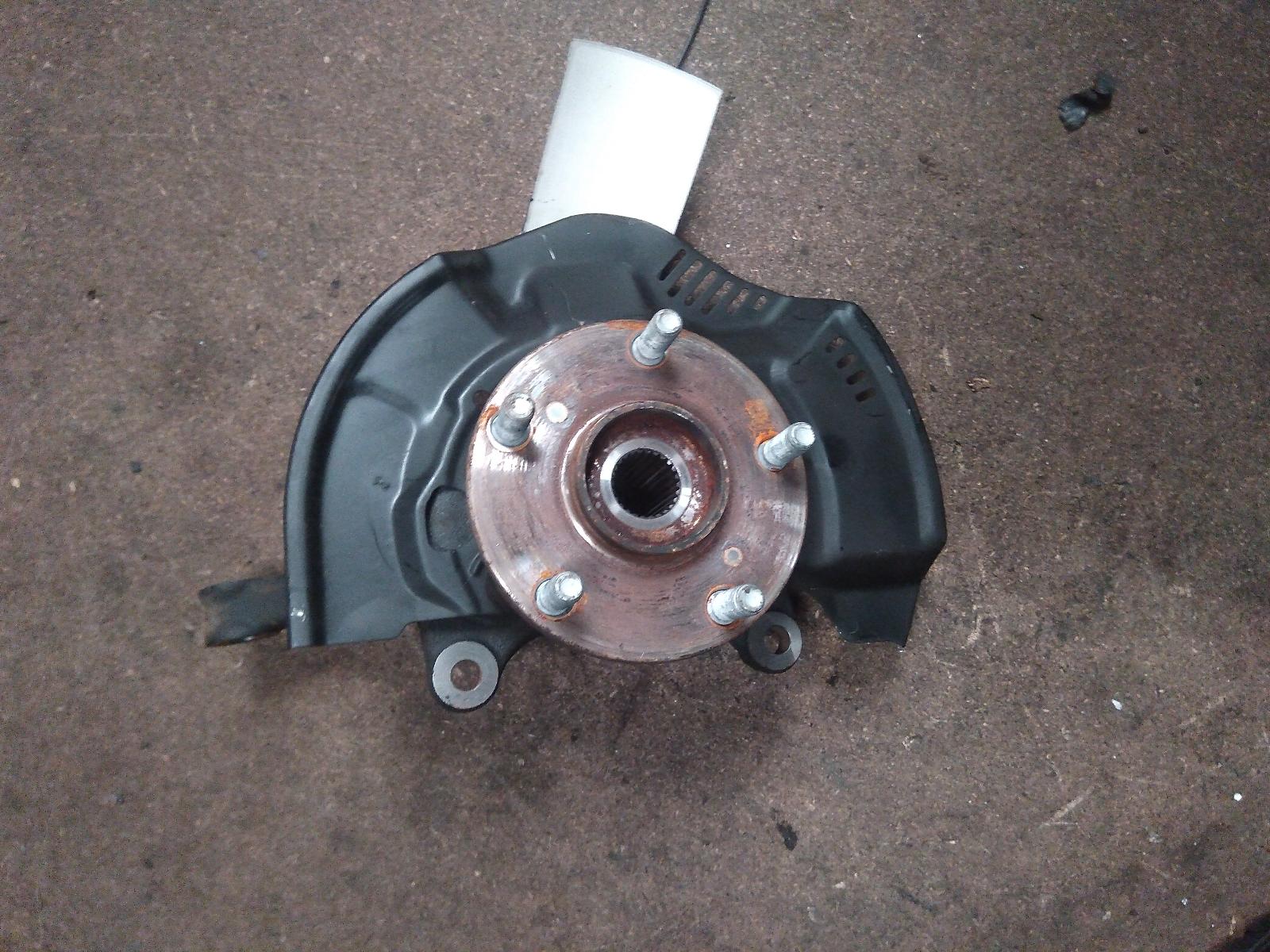 View Auto part Left Front Hub Assembly Toyota Corolla 2017