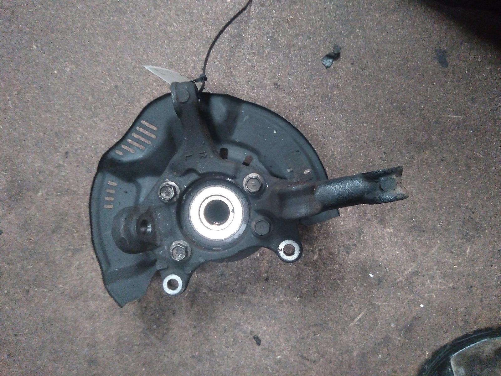 View Auto part Left Front Hub Assembly Toyota Corolla 2017