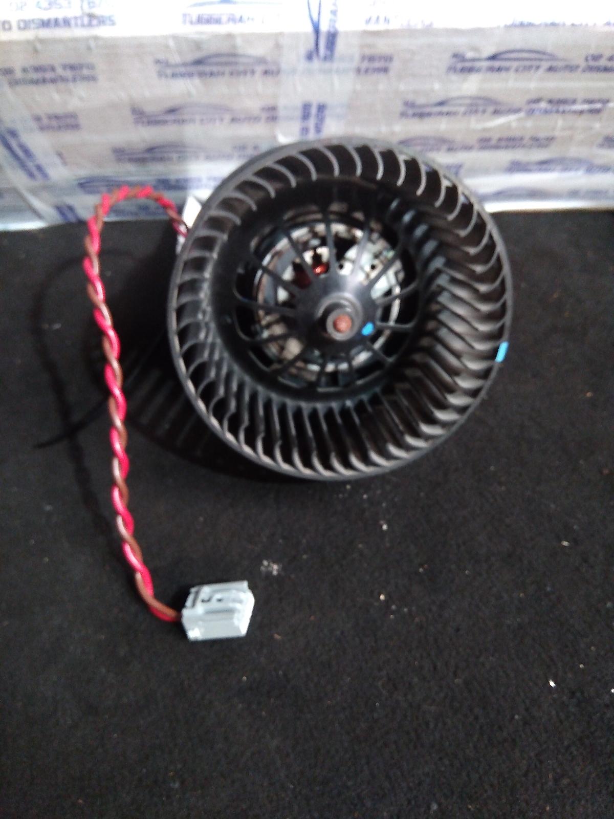 View Auto part Heater Fan Motor Ford Focus 2014