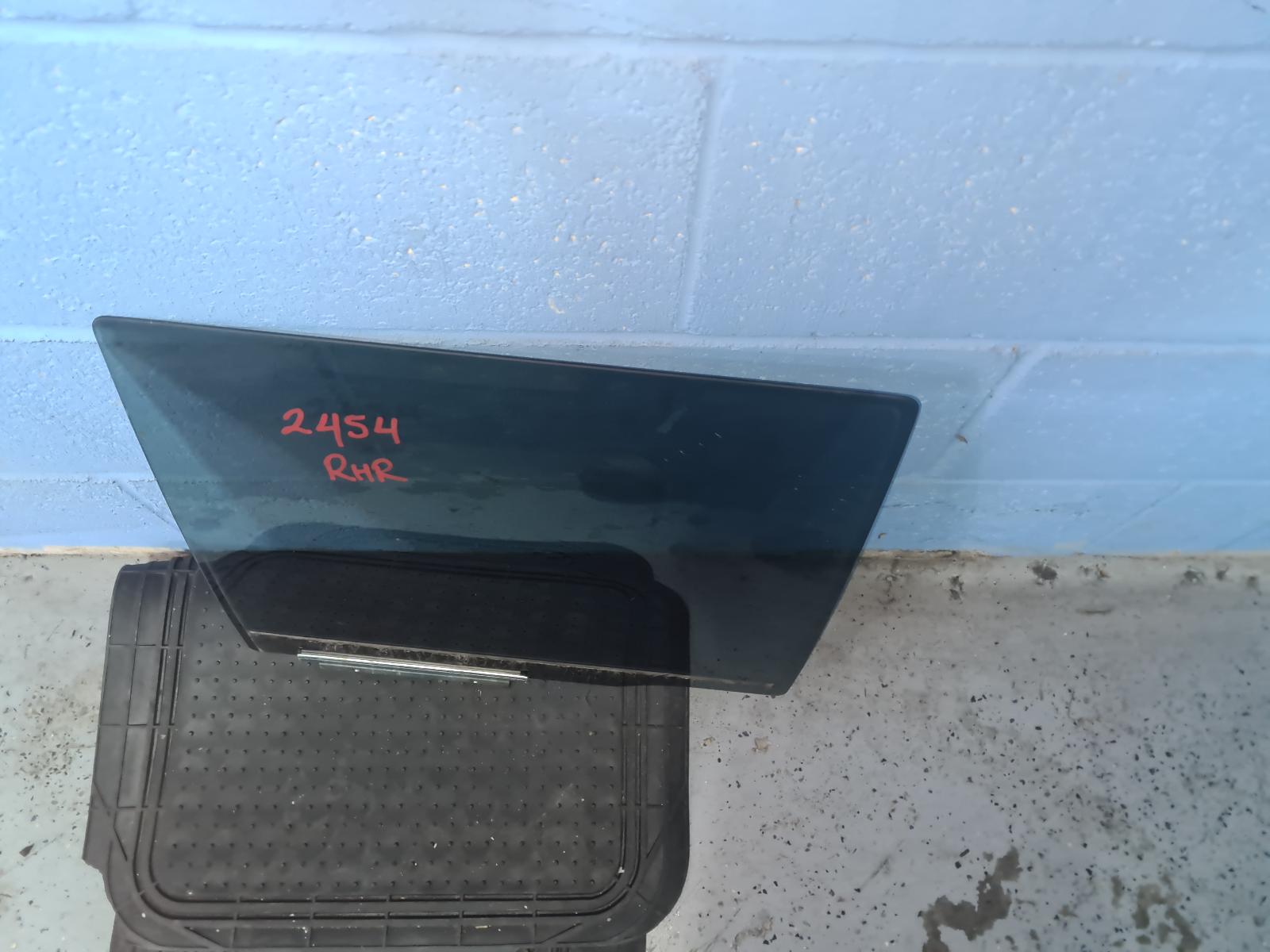 2023 Suzuki Ignis Right Rear Door Window View Auto part Right Rear Door Window Suzuki Ignis 2023