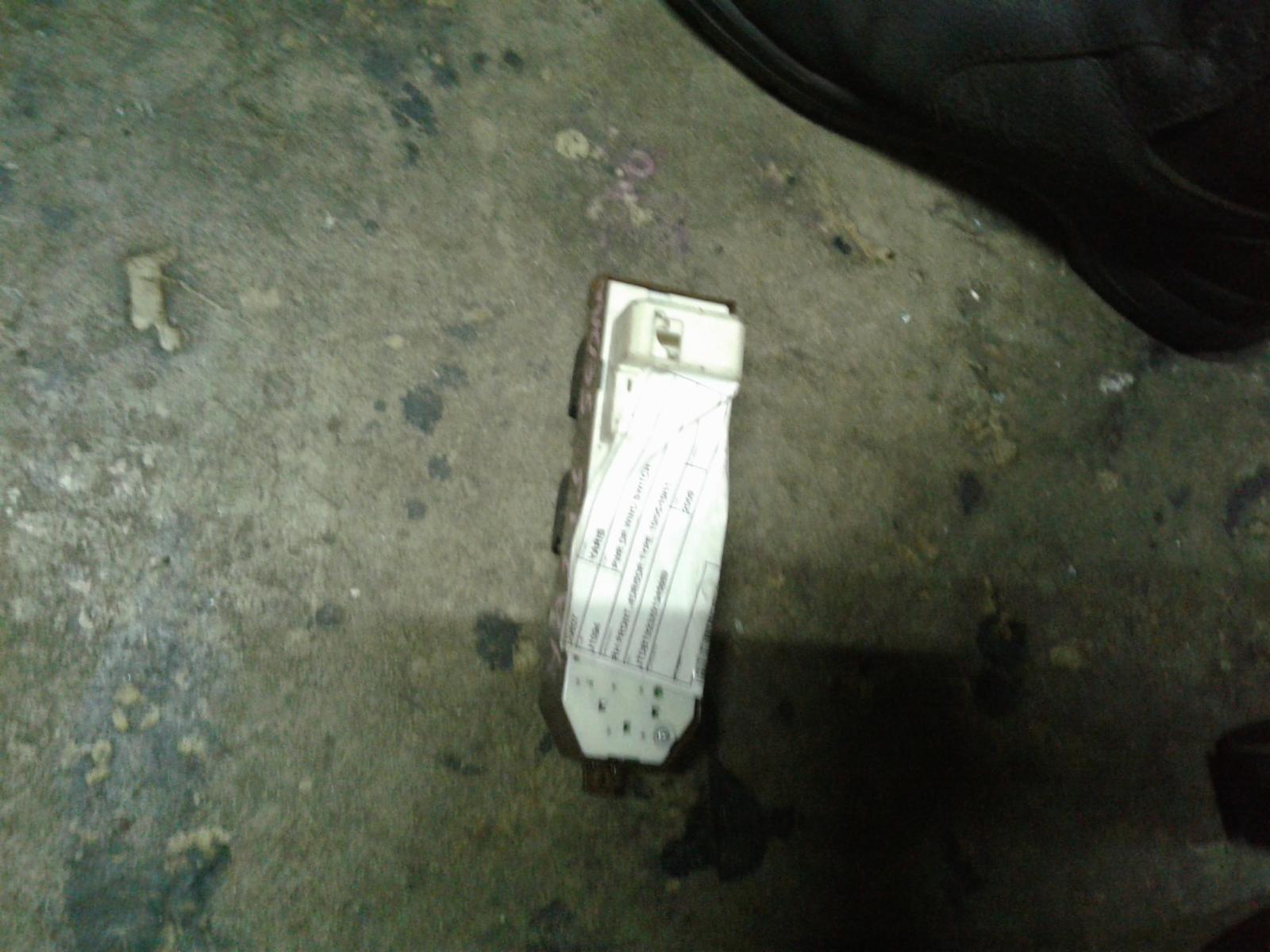 2009 Toyota Yaris Pwr Dr Wind Switch View Auto part Pwr Dr Wind Switch Toyota Yaris 2009