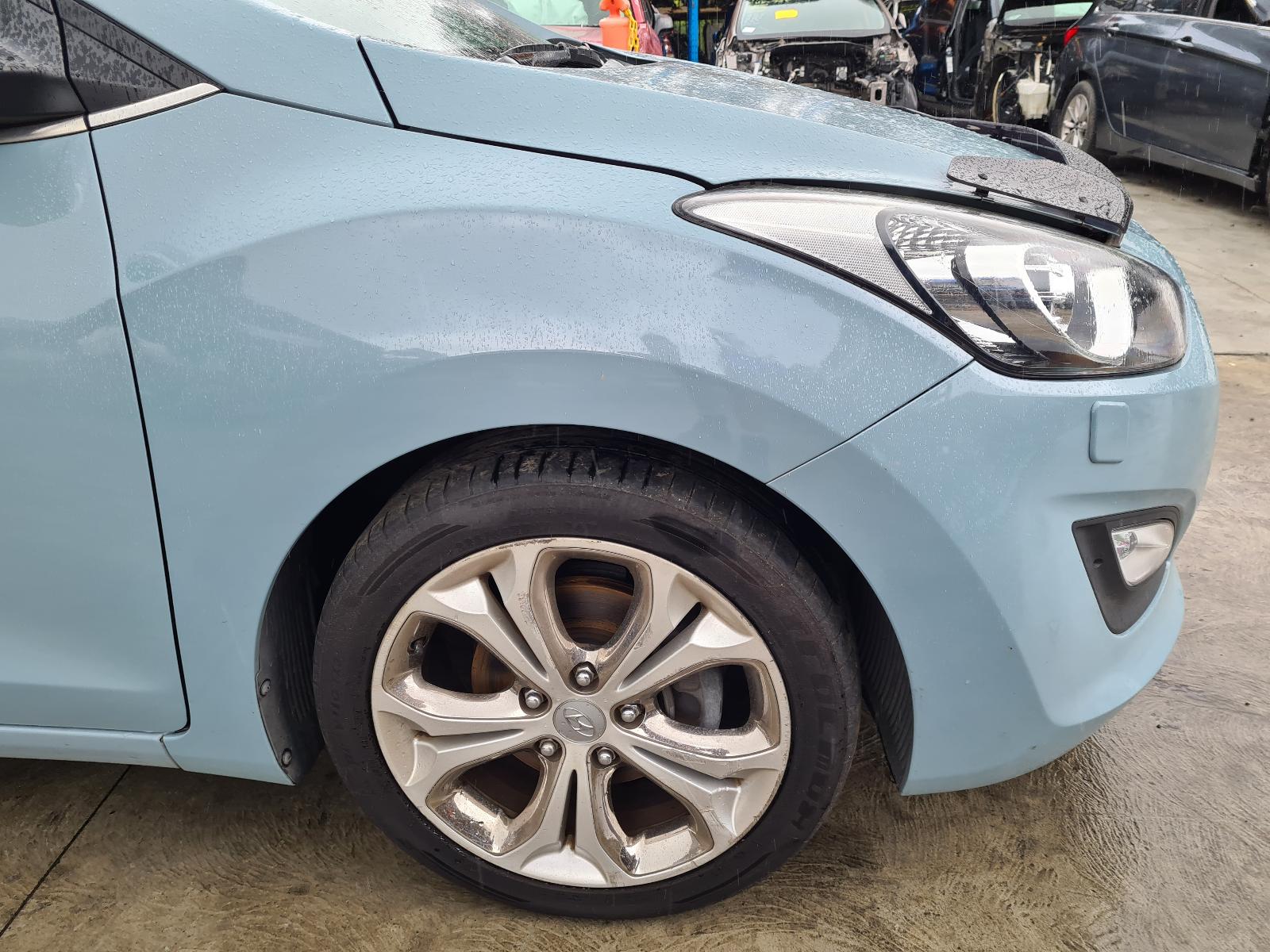 View Auto part Door Handle Hyundai I30 2014