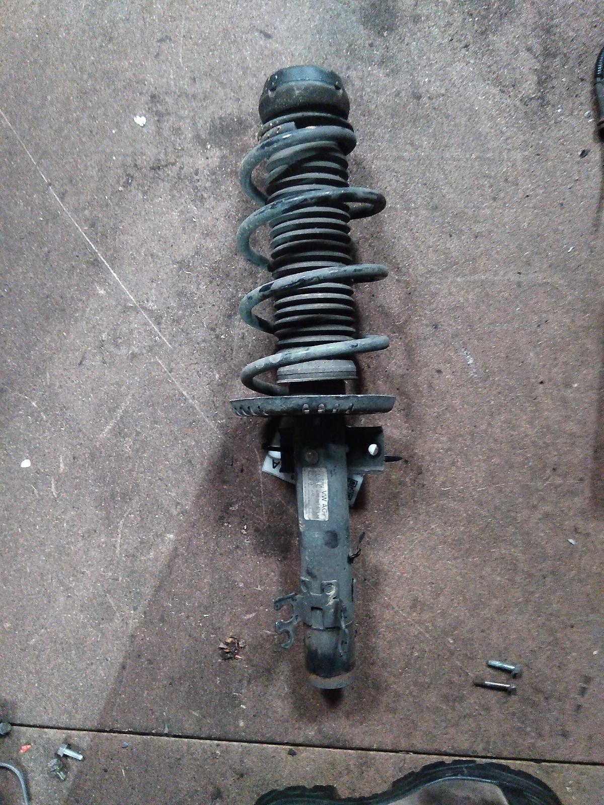 View Auto part Right Front Strut Volkswagen Polo 2014