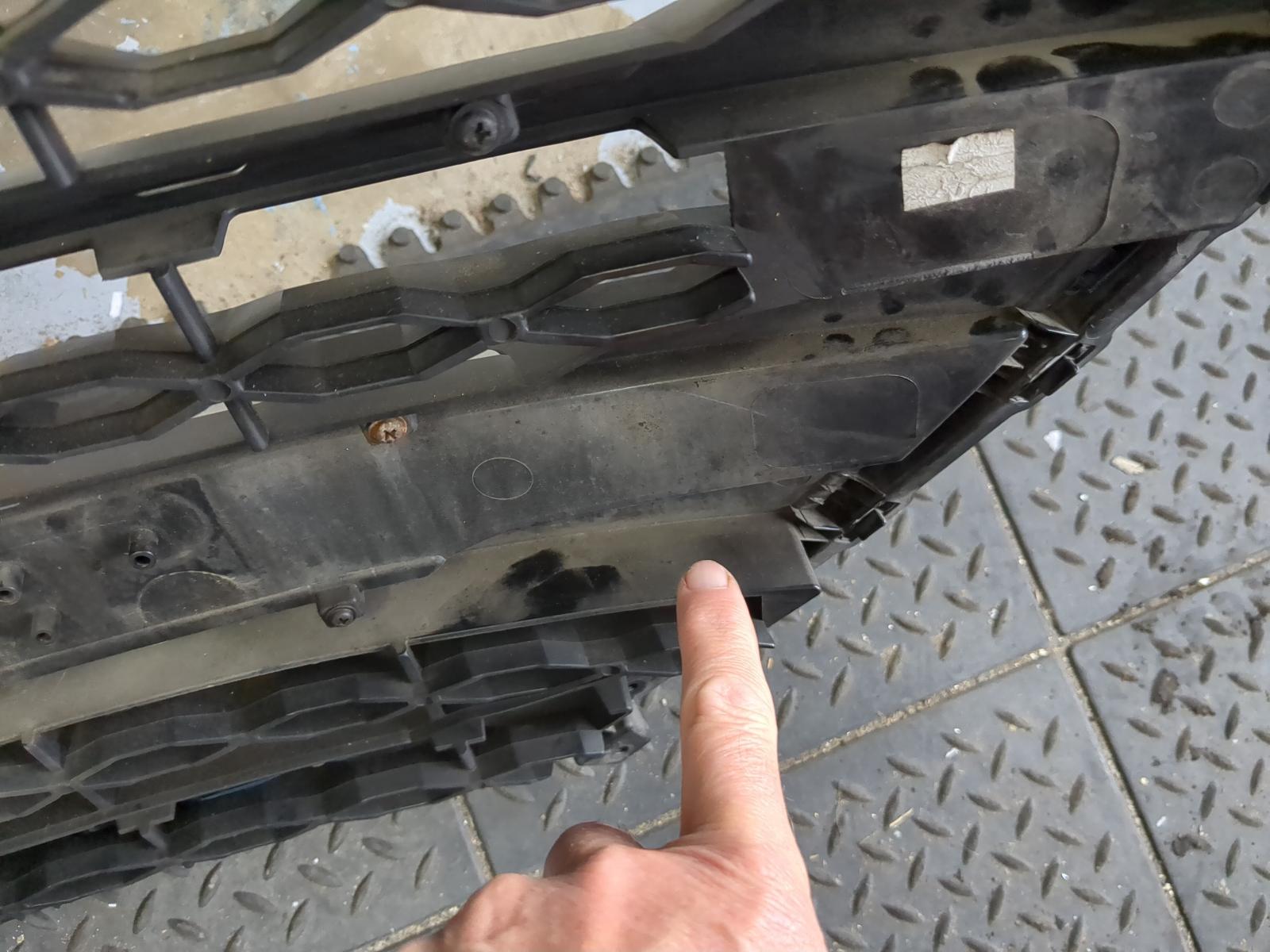 View Auto part Grille Hyundai I30 2016