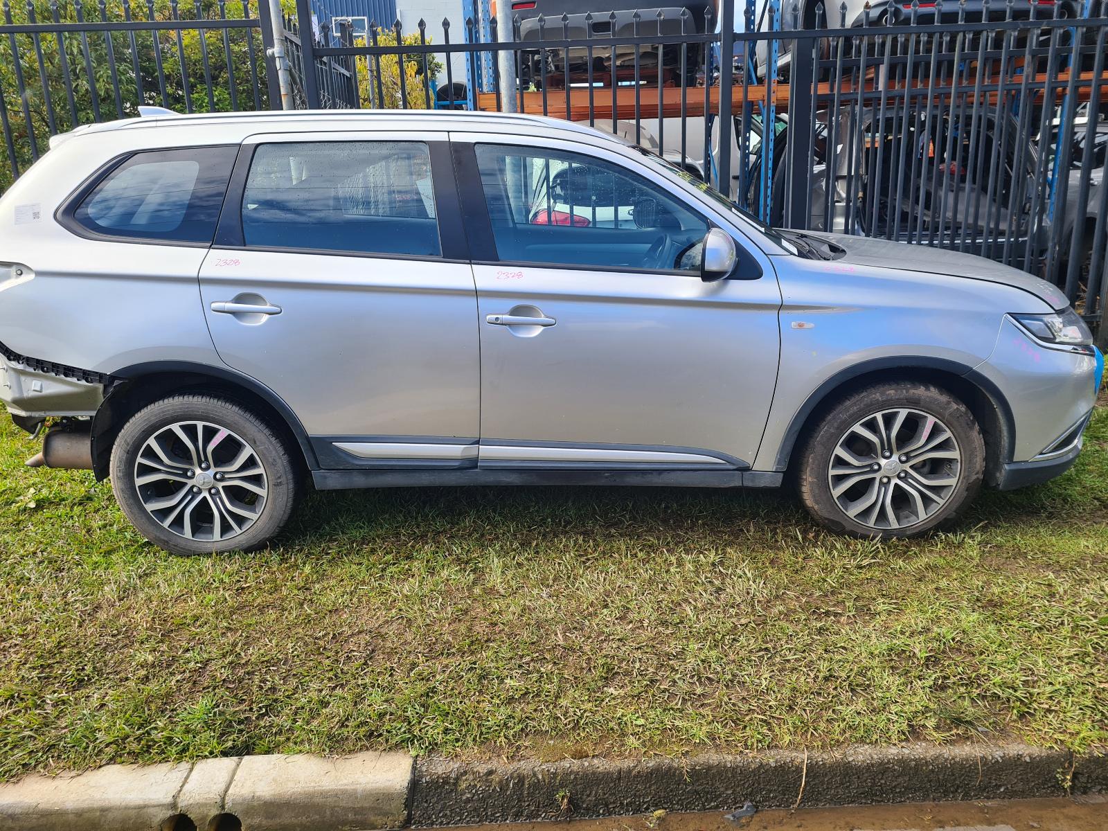 2018 Mitsubishi Outlander Differential Centre View Auto part Differential Centre Mitsubishi Outlander 2018