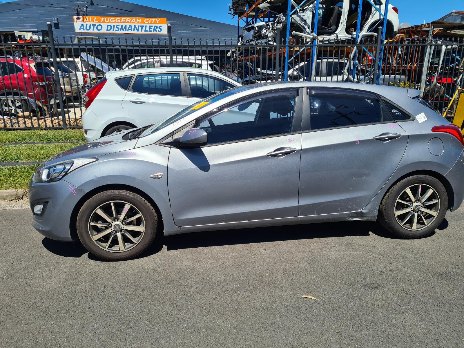 View Auto part Reverse Camera Hyundai I30 2015