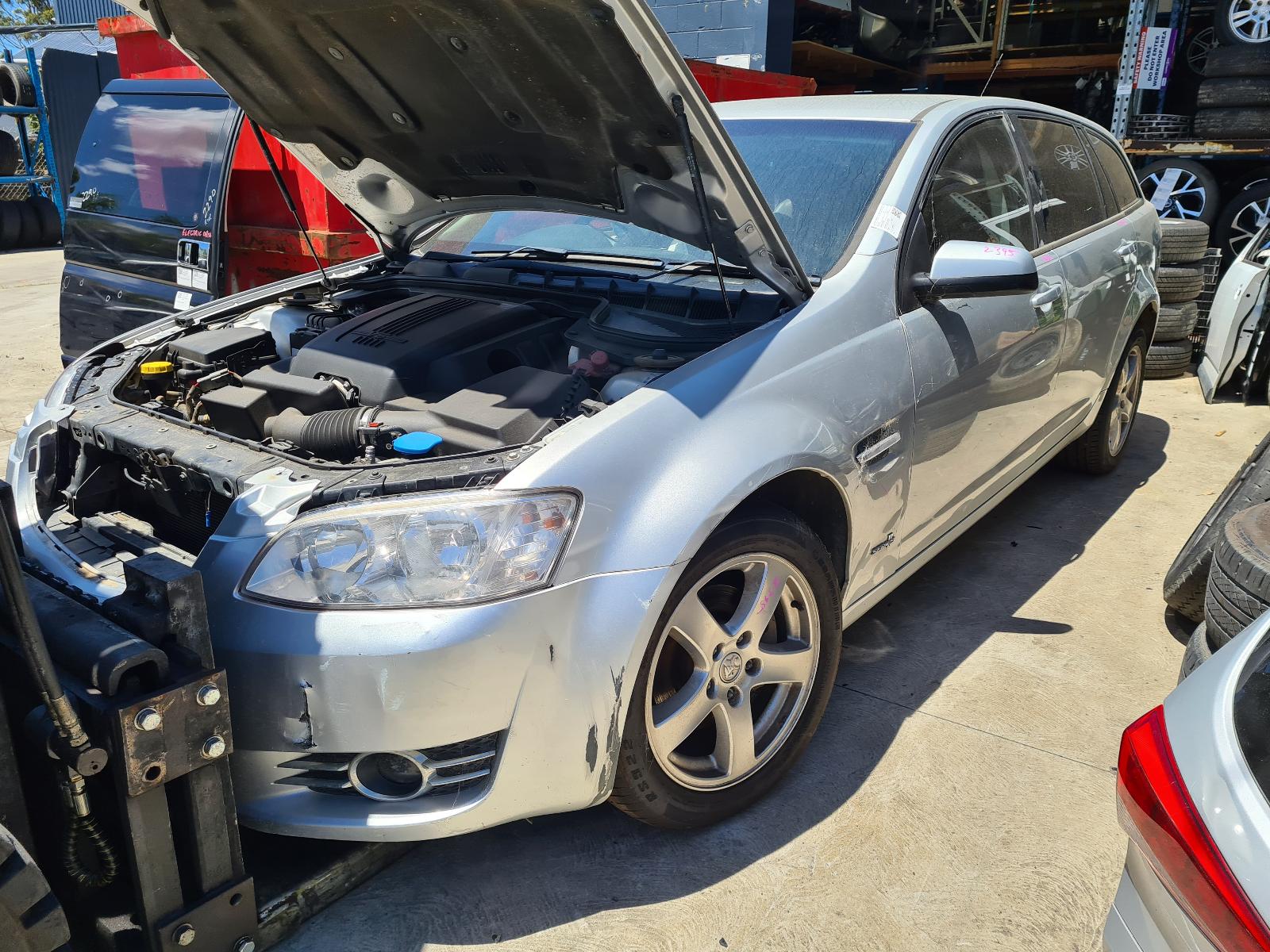 Right Rear Door Sliding Commodore Holden 2012