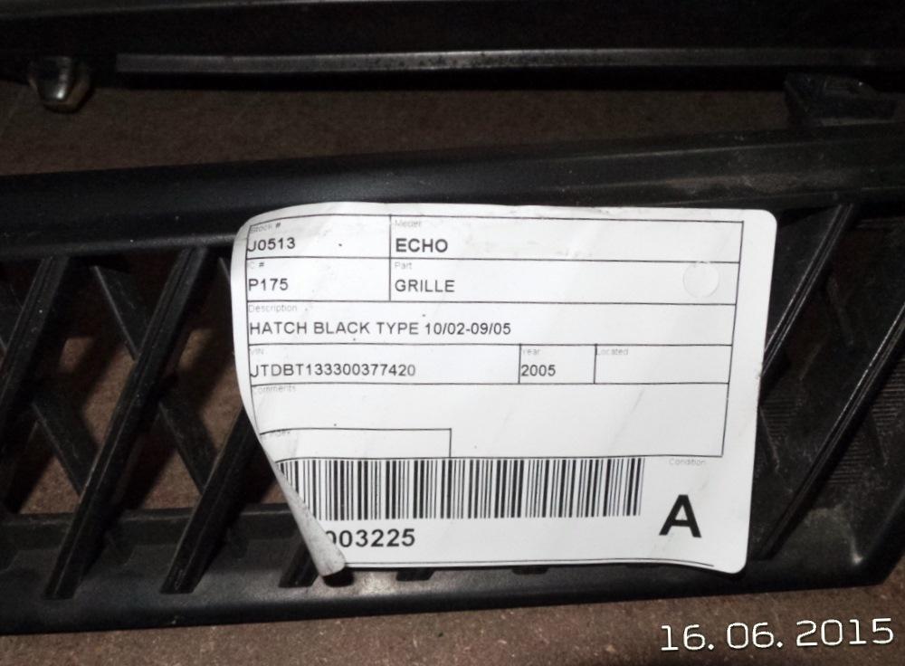 View Auto part Grille Toyota Echo 2005