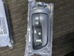 View Auto part Door Handle Toyota Camry 2002