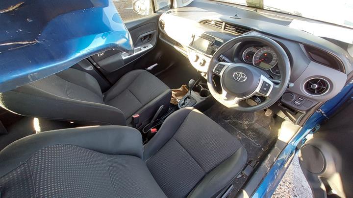 View Auto part Radiator Toyota Yaris 2016