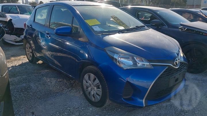 View Auto part Radiator Toyota Yaris 2016
