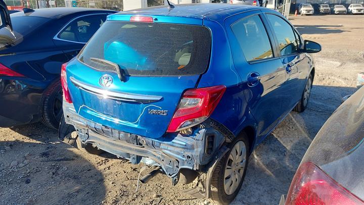 View Auto part Radiator Toyota Yaris 2016