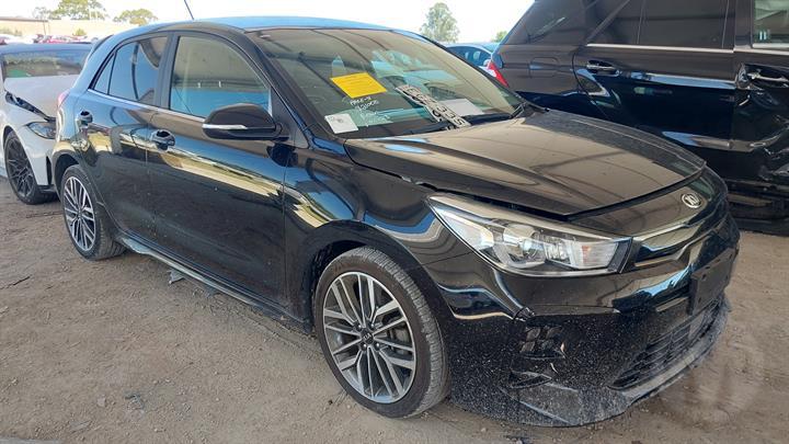 View Auto part Left Front Door Window Kia Rio 2020