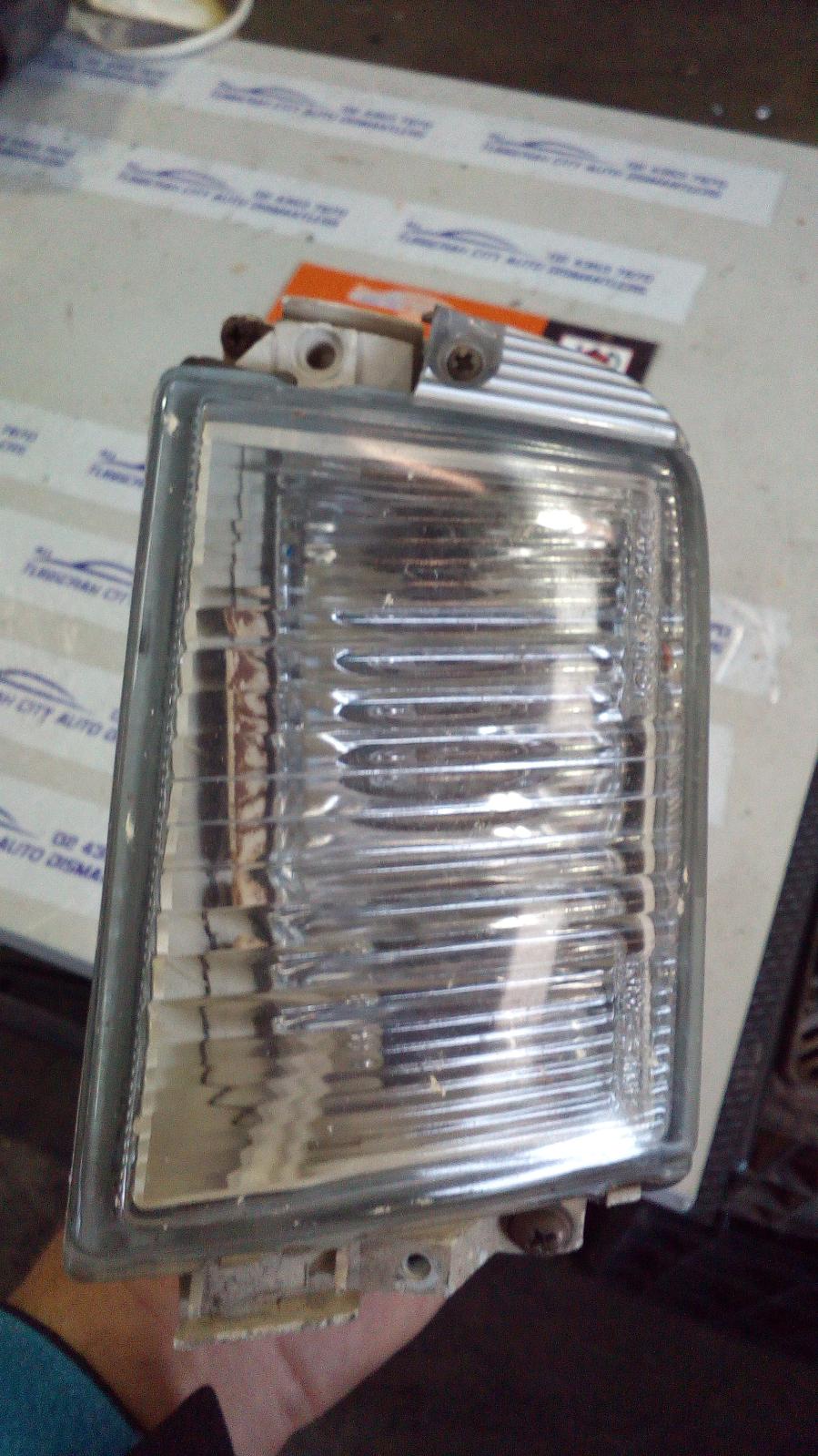 1993 Nissan Pulsar Left Indicator/Fog/Side View Auto part Left Indicator/Fog/Side Nissan Pulsar 1993