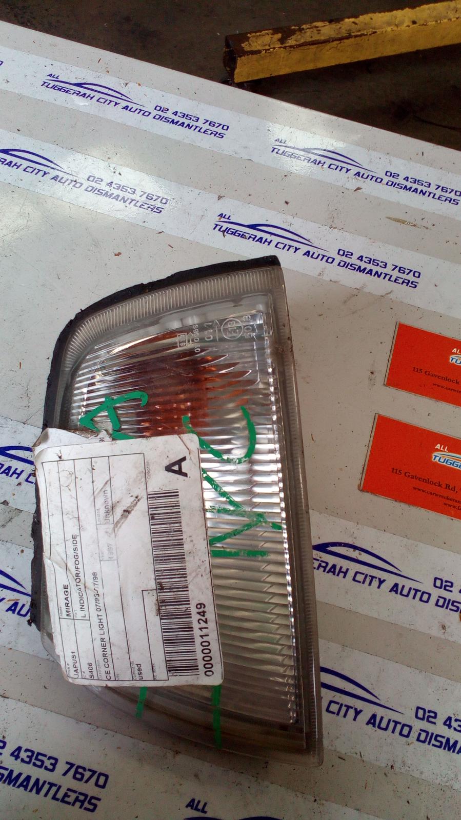 View Auto part Left Indicator/Fog/Side Mitsubishi Mirage 1997