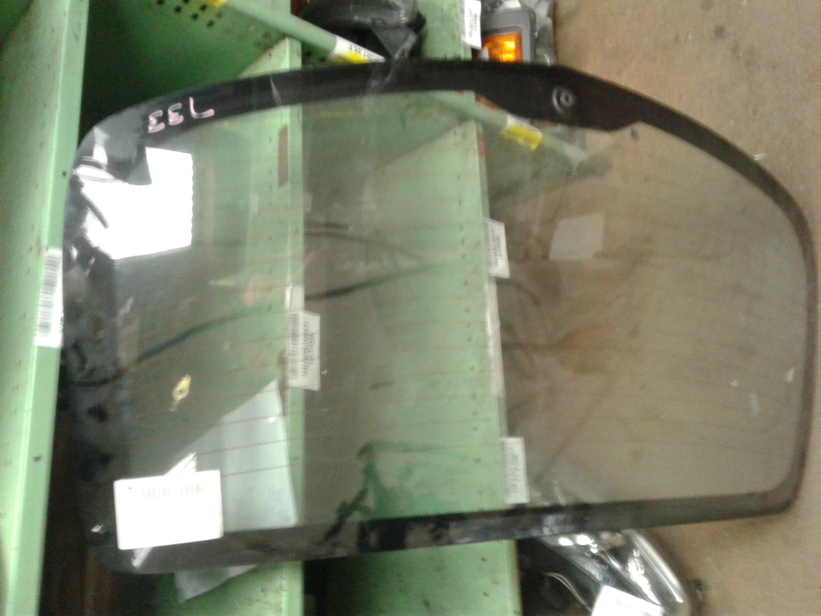 2005 Mazda 3 Rear/Tailgate Glass View Auto part Rear/Tailgate Glass Mazda 3 2005