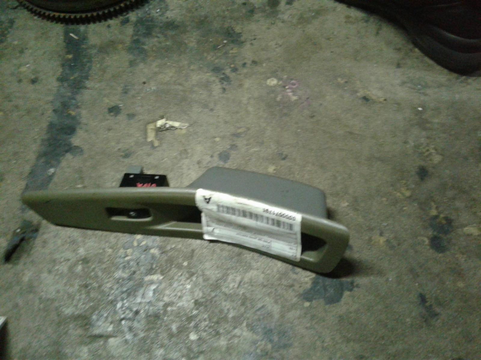 View Auto part Pwr Dr Wind Switch Holden Viva 2005