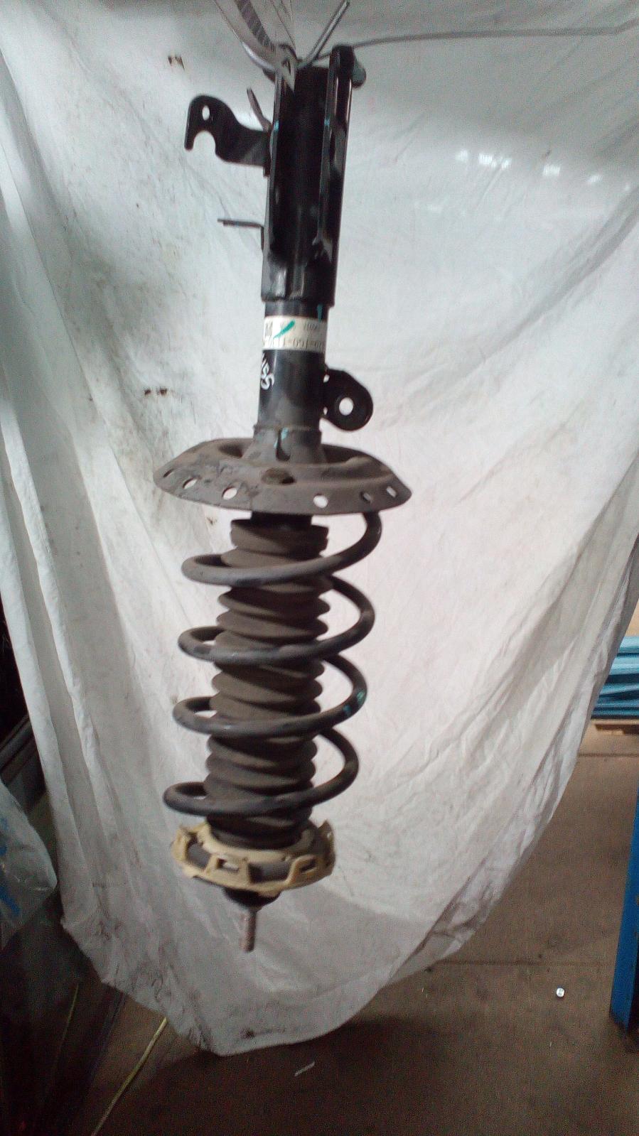 View Auto part Left Front Strut Honda Jazz 2009