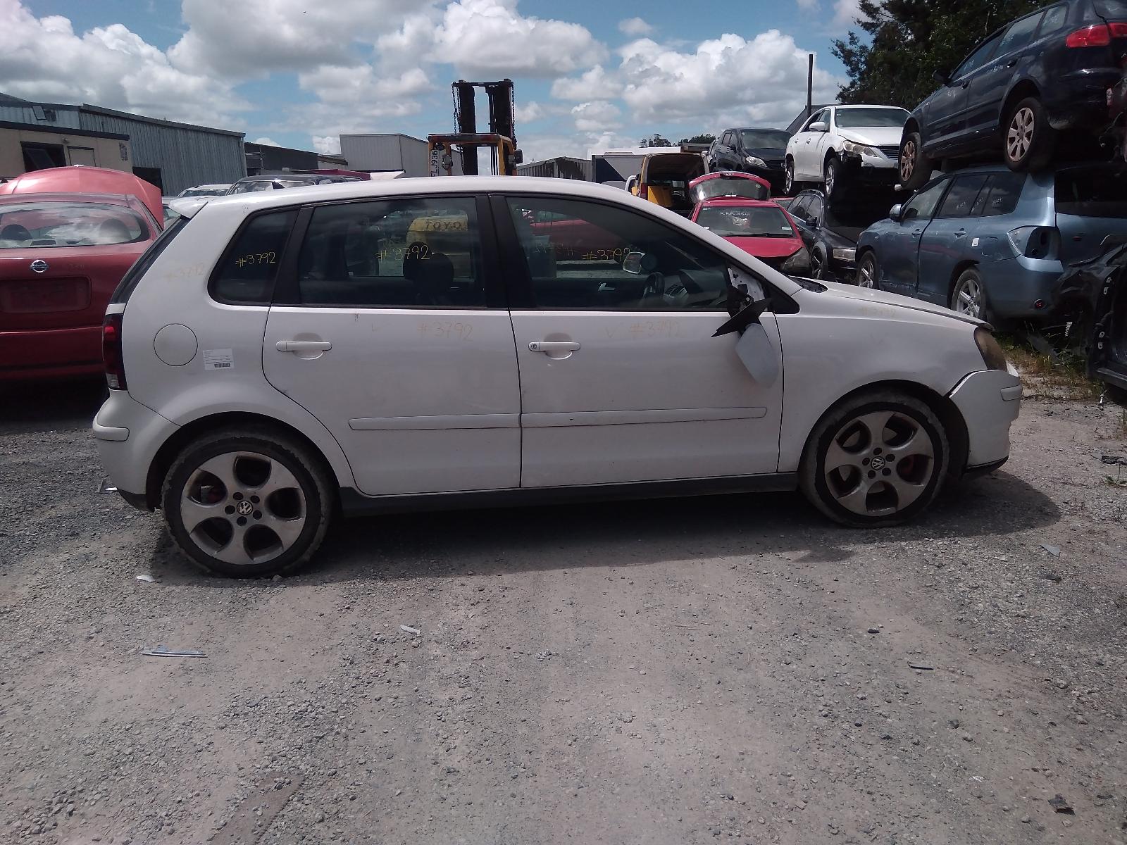 2006 Volkswagen Polo A/C Condenser View Auto part A/C Condenser Volkswagen Polo 2006