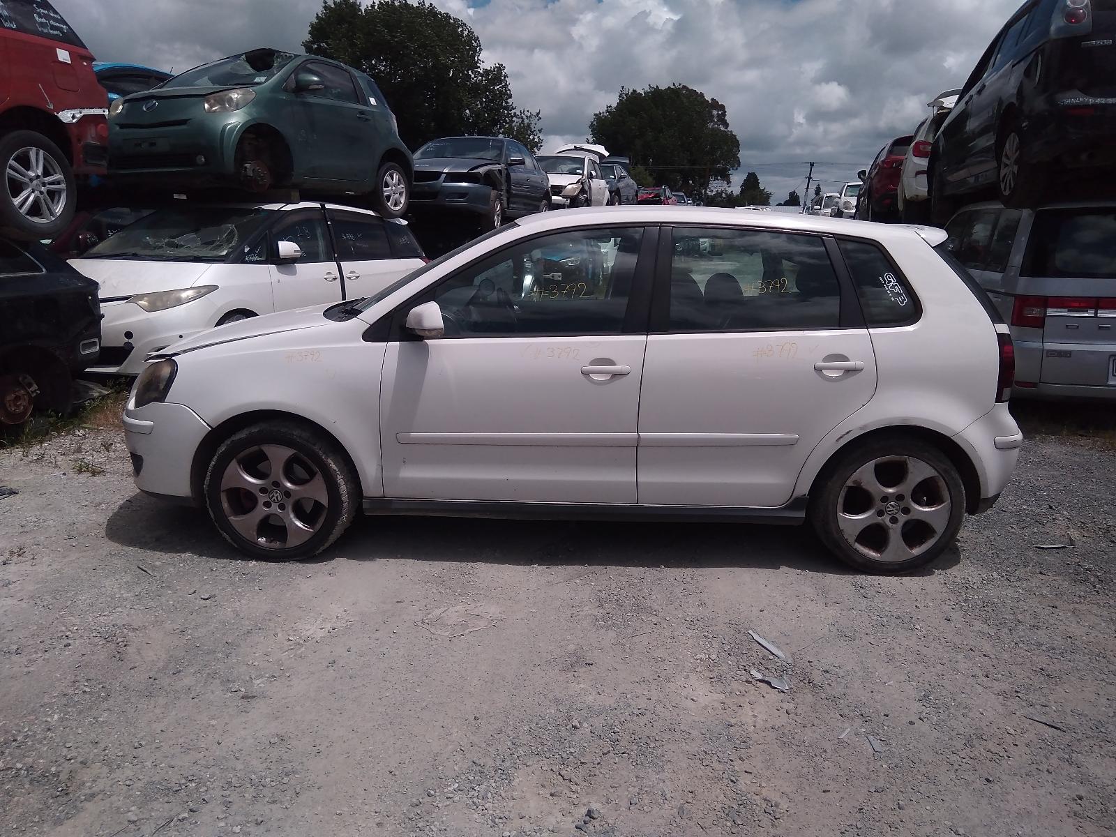 2006 Volkswagen Polo A/C Condenser View Auto part A/C Condenser Volkswagen Polo 2006