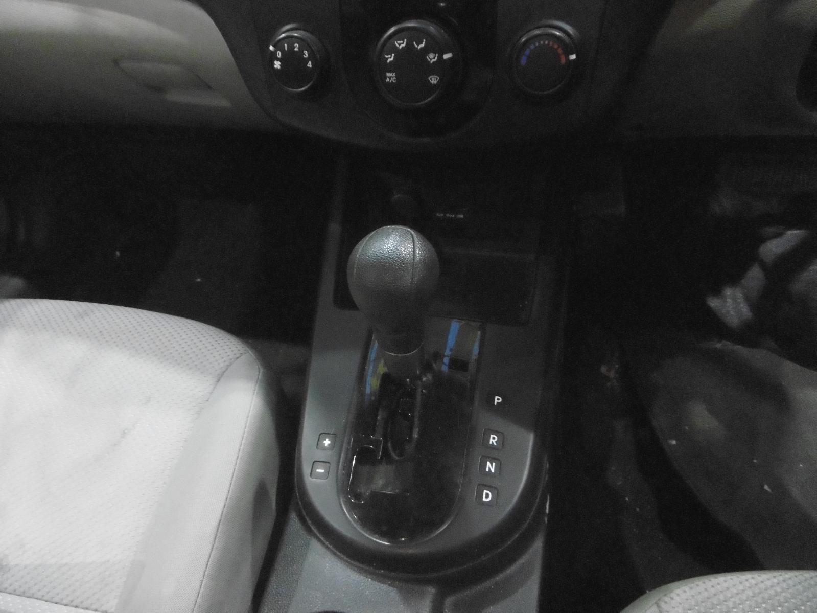 View Auto part Washer Bottle Kia Cerato 2009