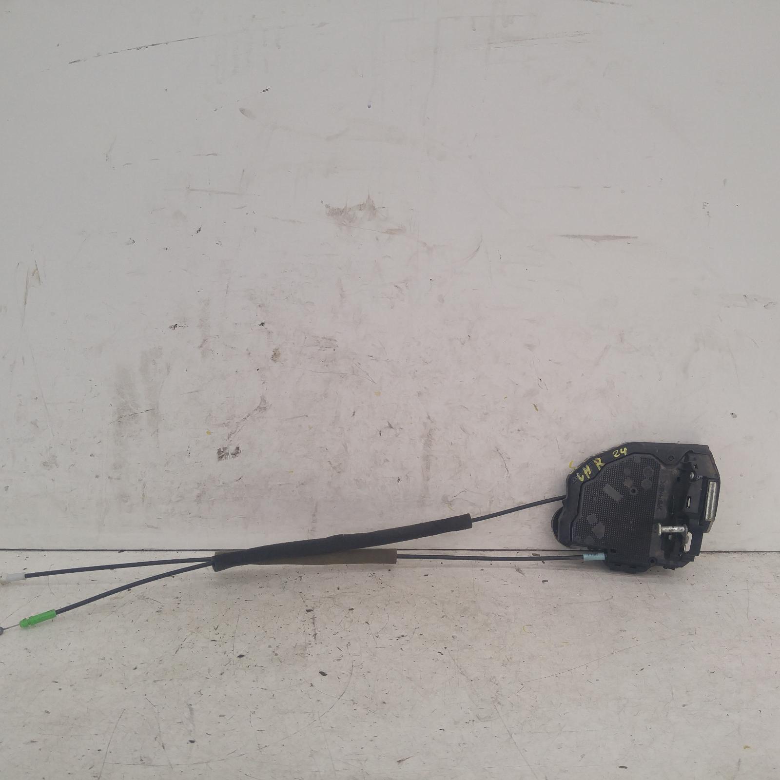 View Auto part Door/Boot/Gate Lock Toyota Kluger 2007