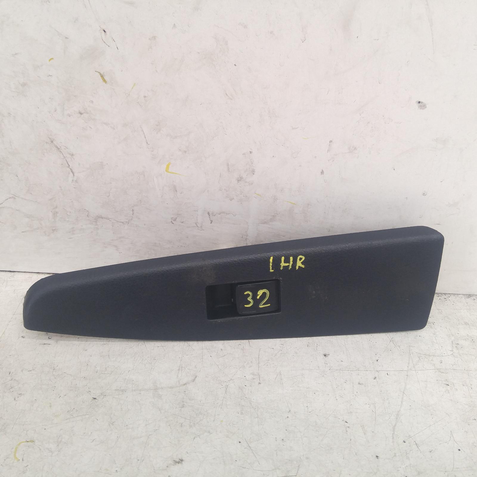 View Auto part Pwr Dr Wind Switch Toyota Kluger 2007
