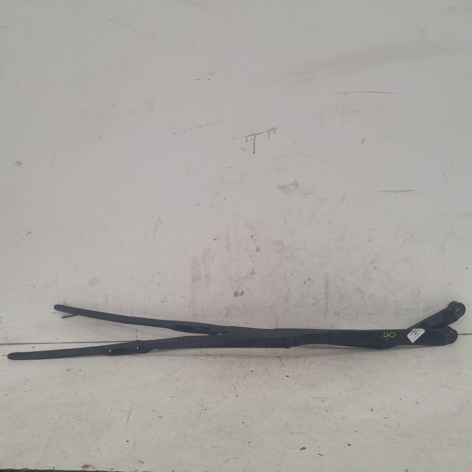 View Auto part Wiper Arm Toyota Kluger 2007
