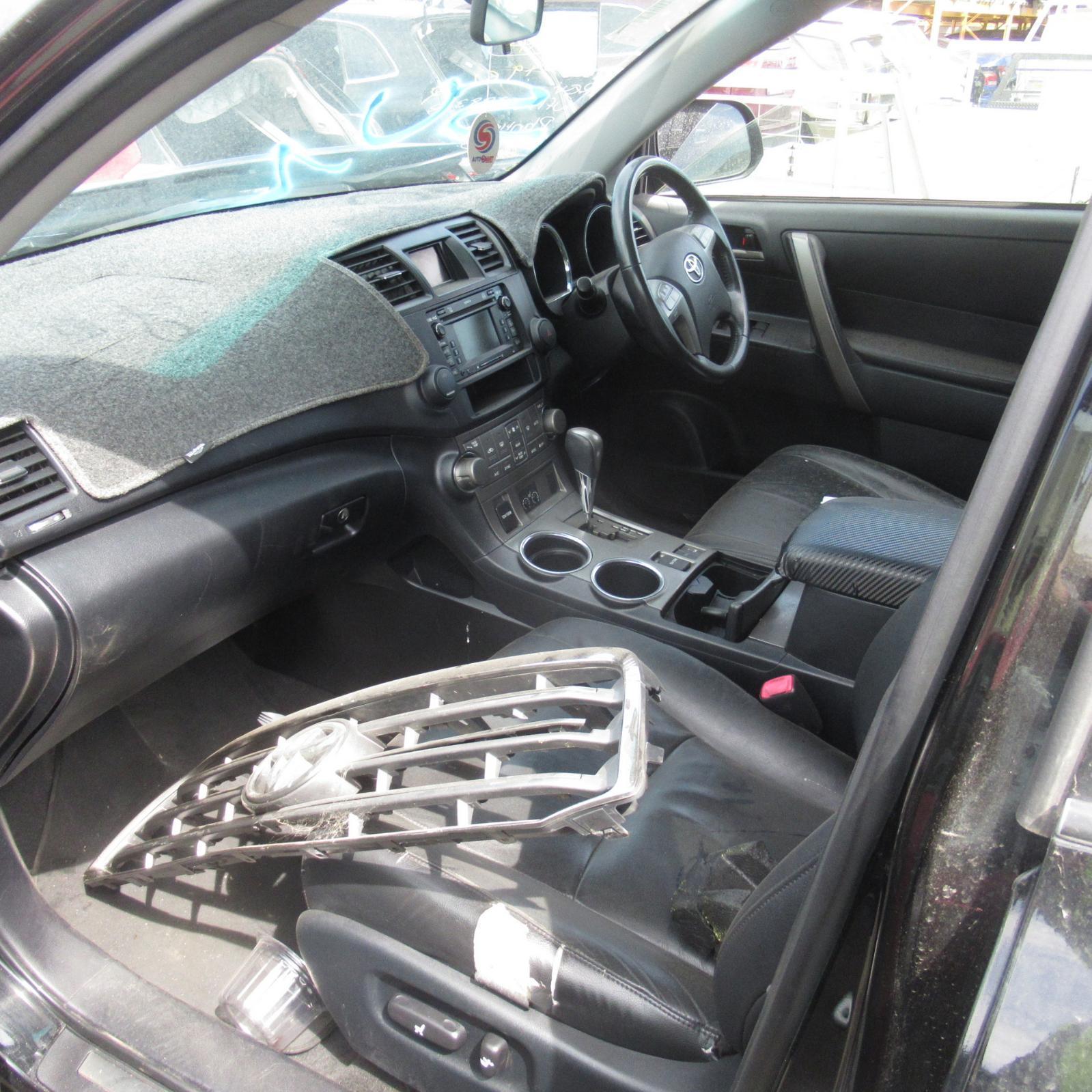 View Auto part Combination Switch Toyota Kluger 2007