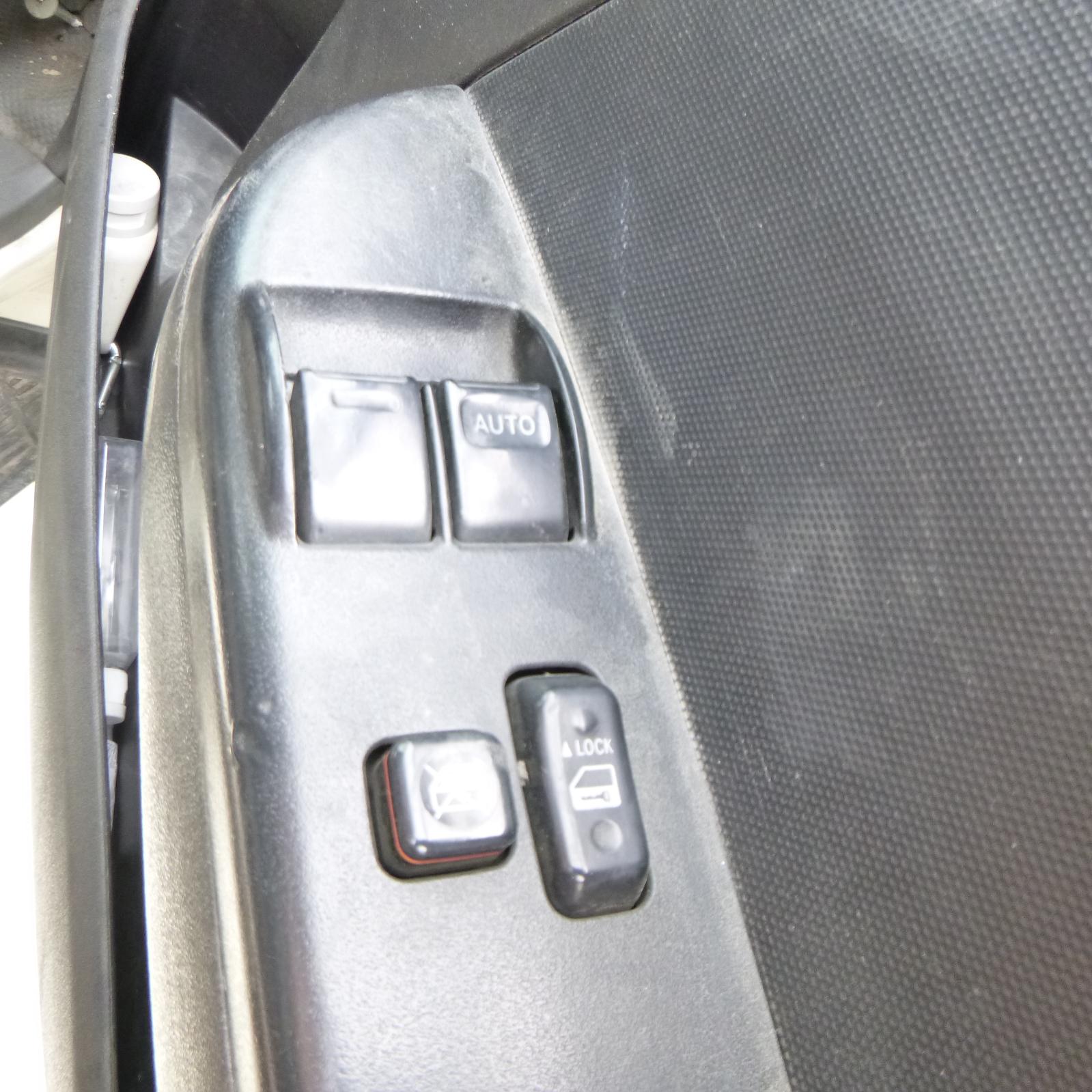 View Auto part Courtesy Light Toyota Hiace 2007