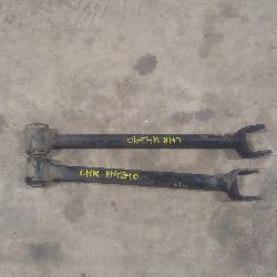 View Auto part Left Rear Trailing Arm Toyota Kluger 2007