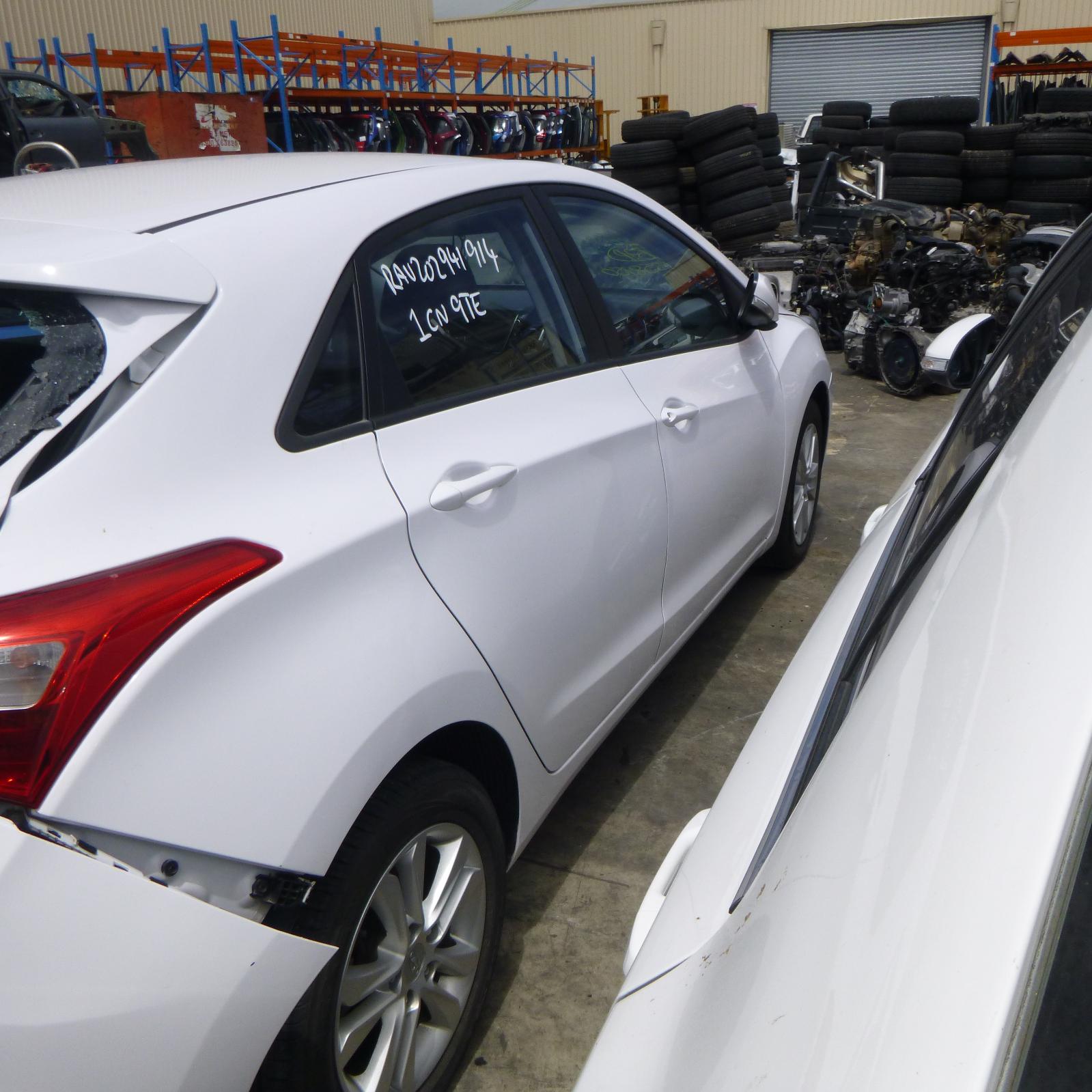 View Auto part Door/Boot/Gate Lock Hyundai I30 2014