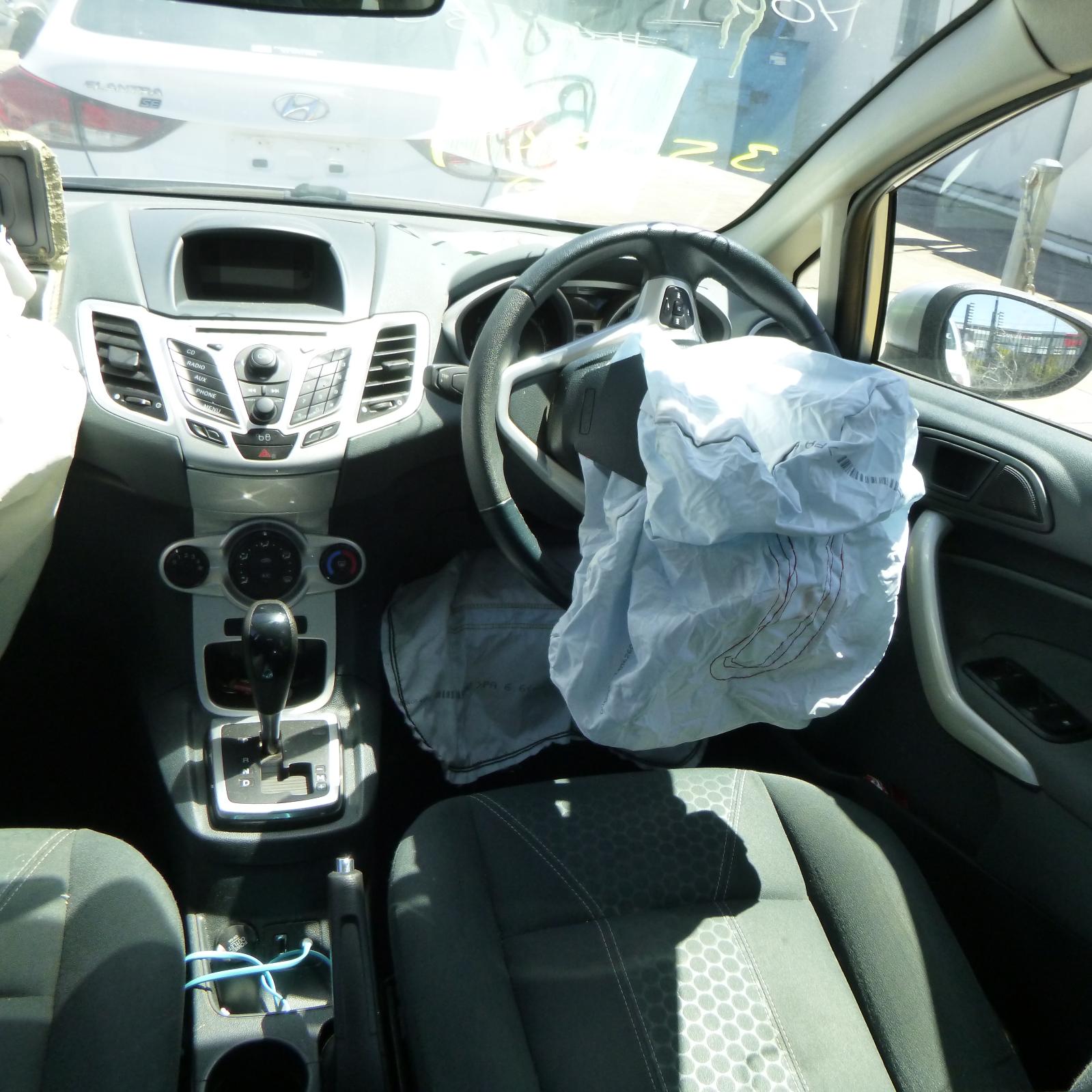 View Auto part Combination Switch Ford Fiesta 2009