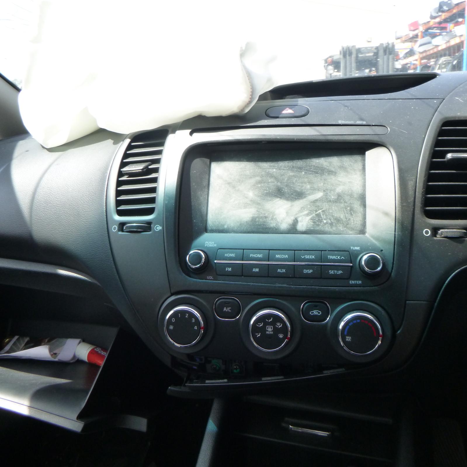 View Auto part Reverse Camera Kia Cerato 2016