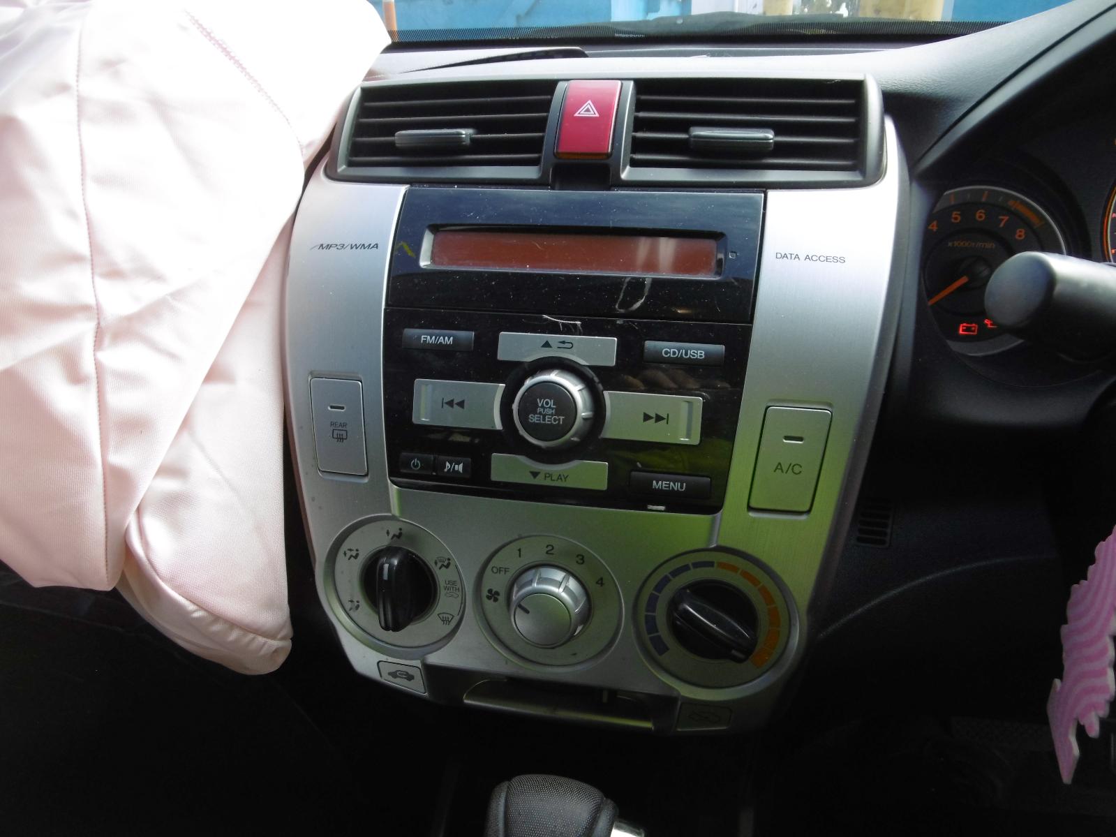 View Auto part Left Front Strut Honda City 2010