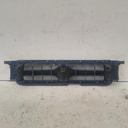 View Auto part Grille Nissan Pathfinder 2000