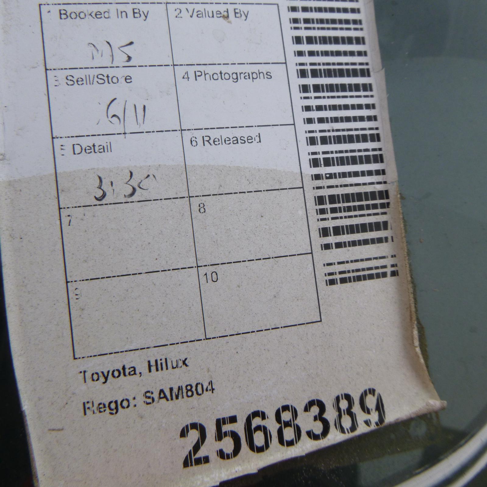 View Auto part Sunvisor Toyota Hilux 2002