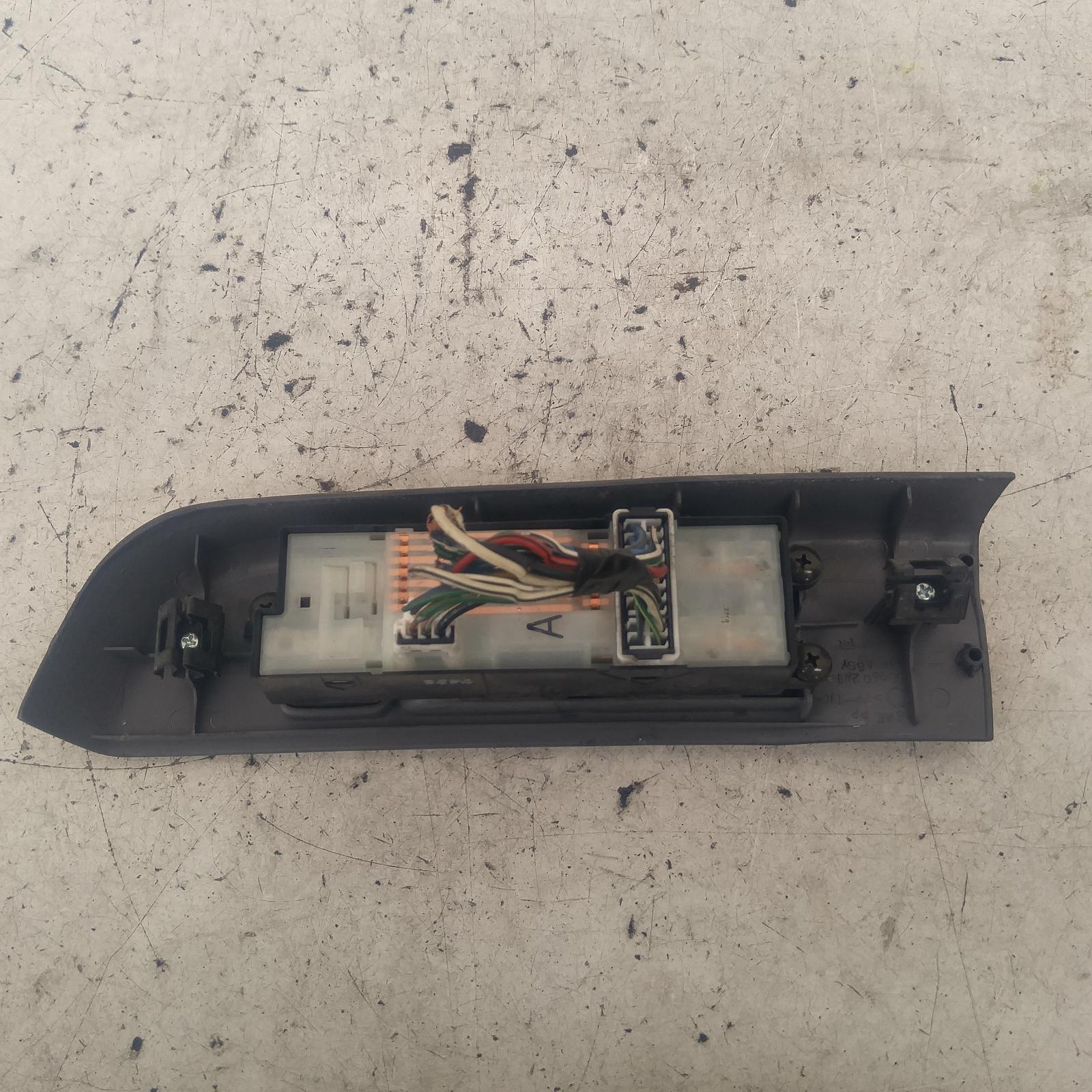 View Auto part Pwr Dr Wind Switch Nissan Pathfinder 1999