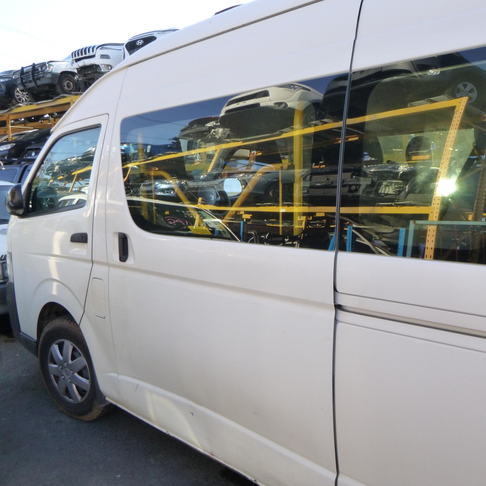 View Auto part 3rd Seat Toyota Hiace 2011