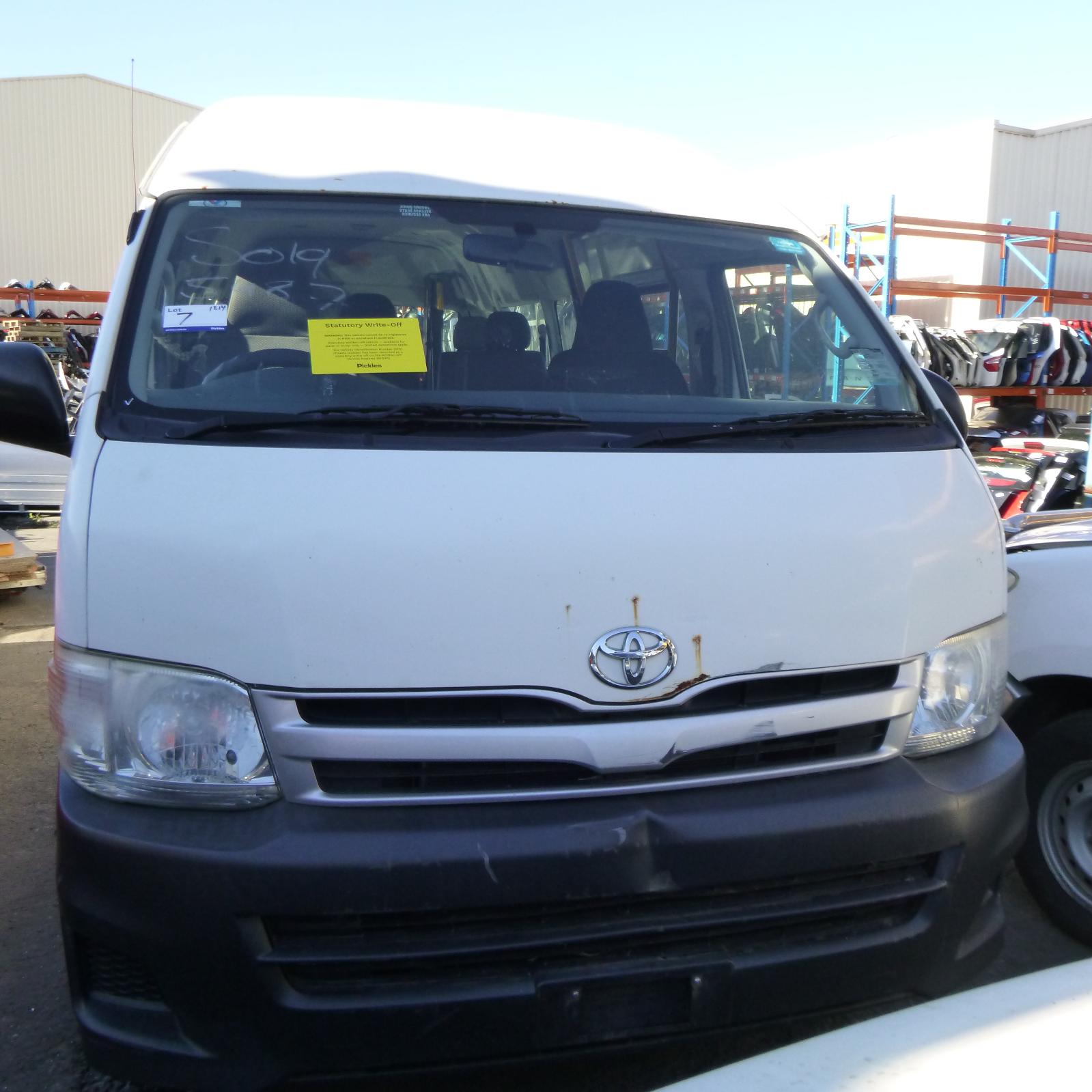 View Auto part 3rd Seat Toyota Hiace 2011