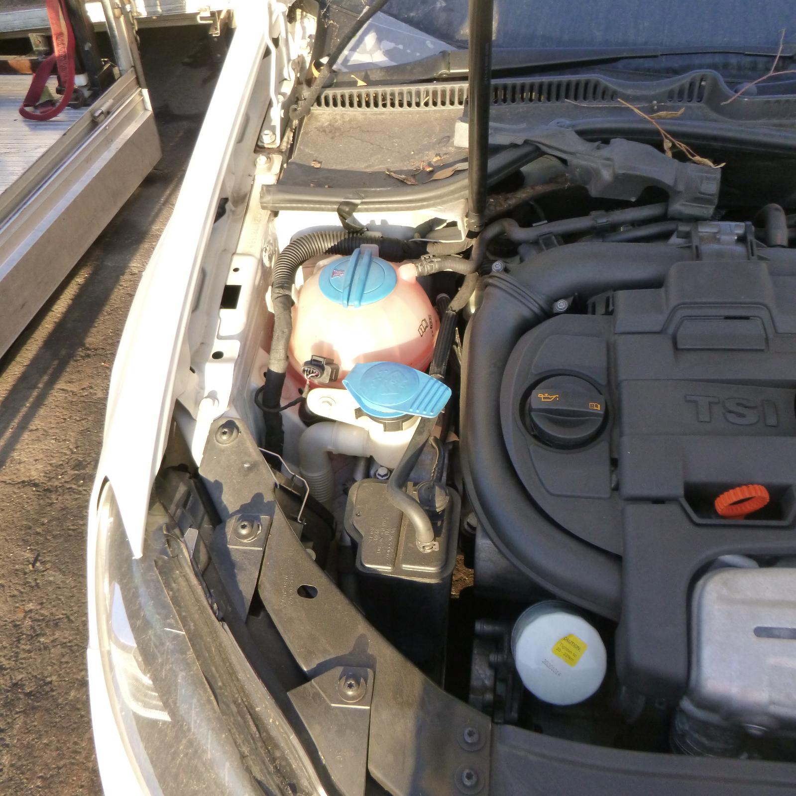 View Auto part A/C Condenser Volkswagen Golf 2010