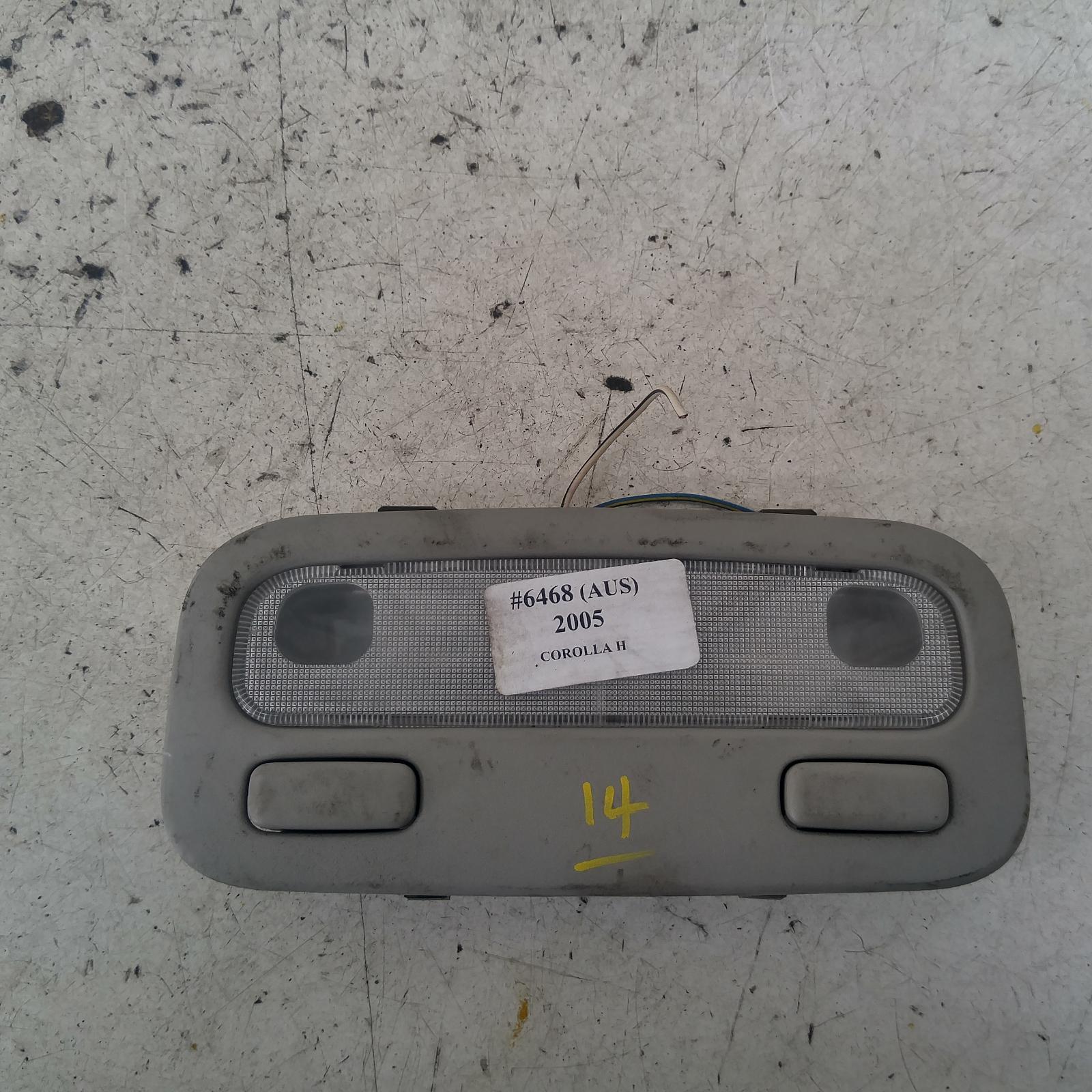 View Auto part Courtesy Light Toyota Corolla 2005