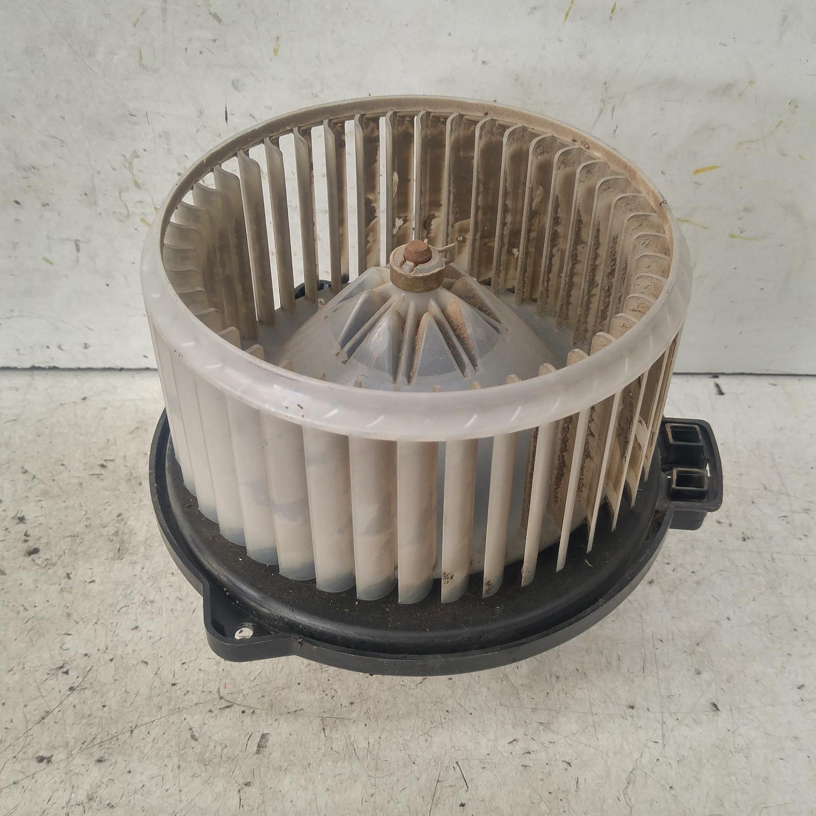View Auto part Heater Fan Motor Toyota Rav4 2001