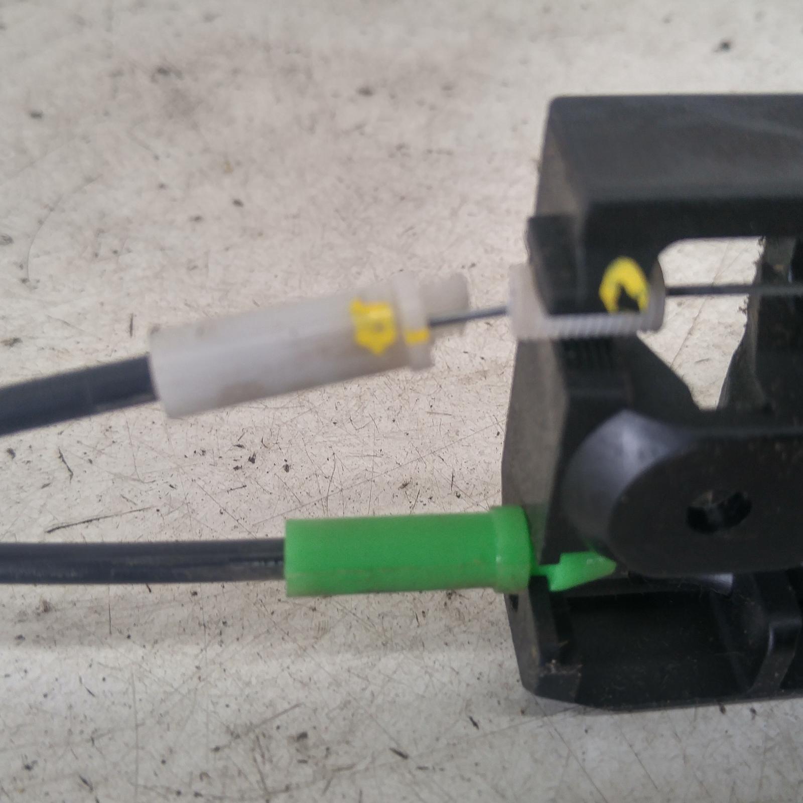 View Auto part Door/Boot/Gate Lock Toyota Rav4 2001