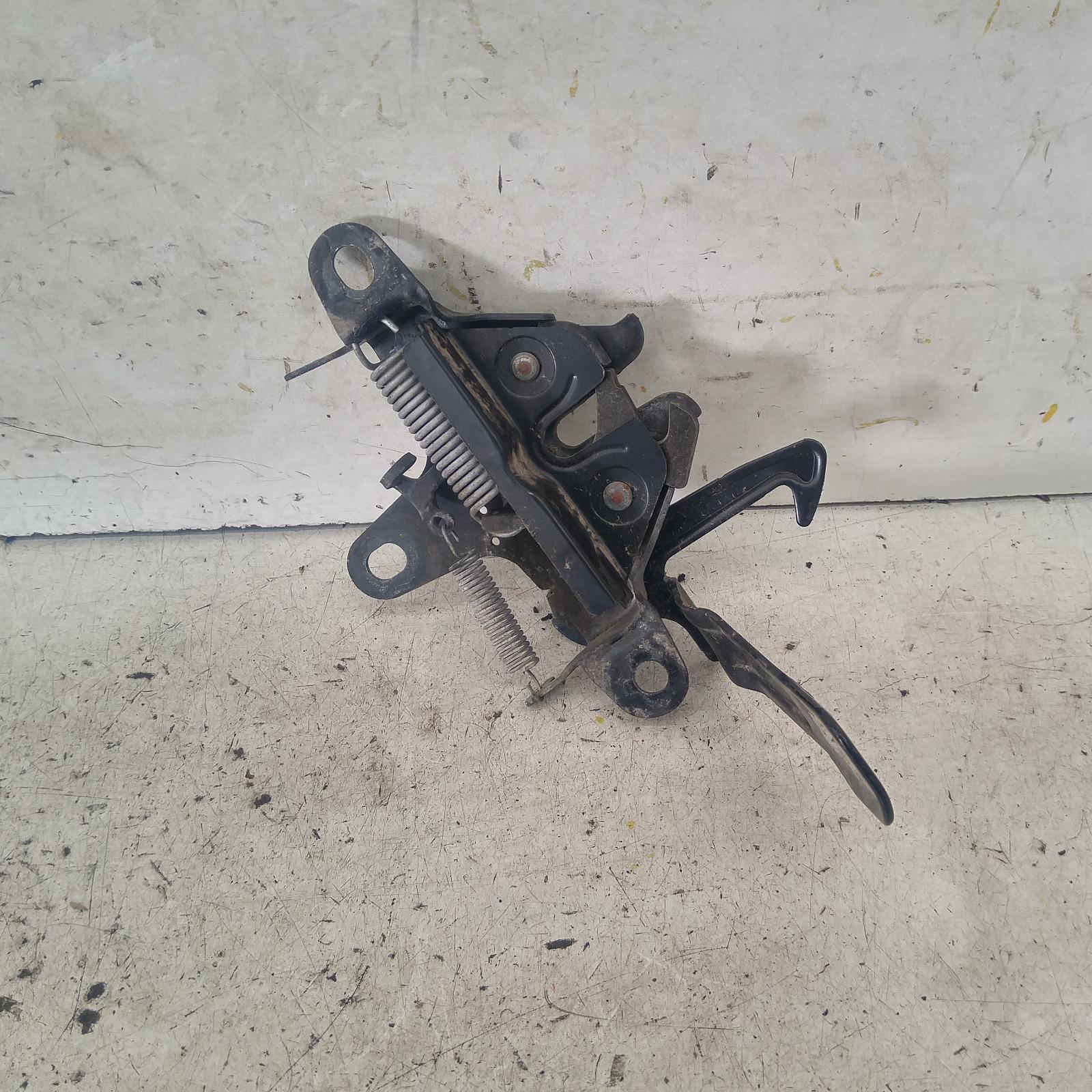 View Auto part Bonnet Lock/Support Toyota Rav4 2001