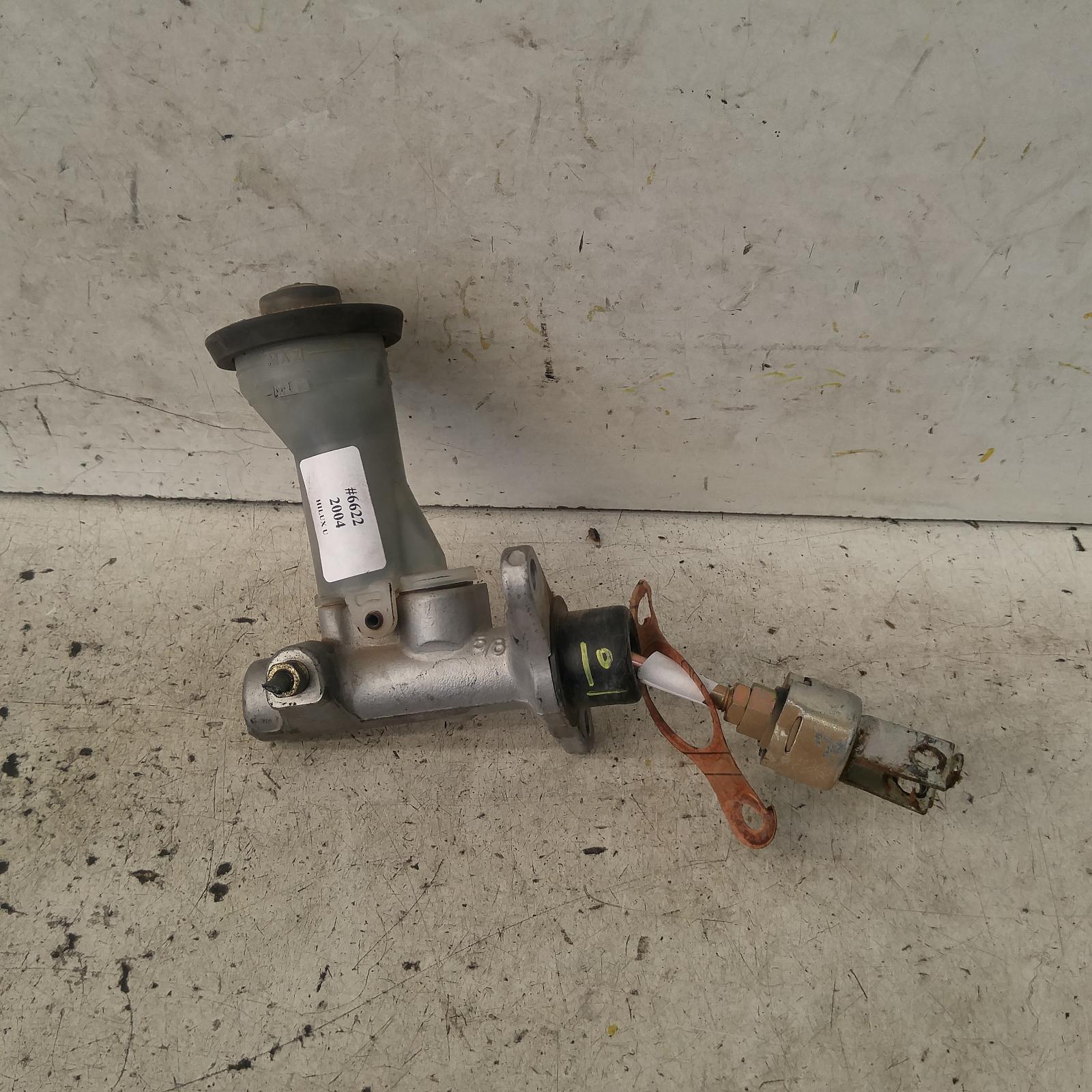 View Auto part Clutch Master Cylind Toyota Hilux 2004